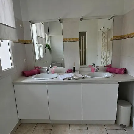 Location Fantaisie شقة