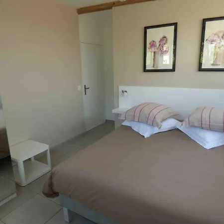 Location Fantaisie Apartman *